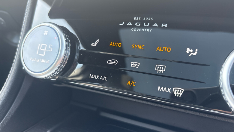 Jaguar F-Pace 2.0 D200 R-Dynamic HSE Black 5dr Auto AWD Diesel Estate